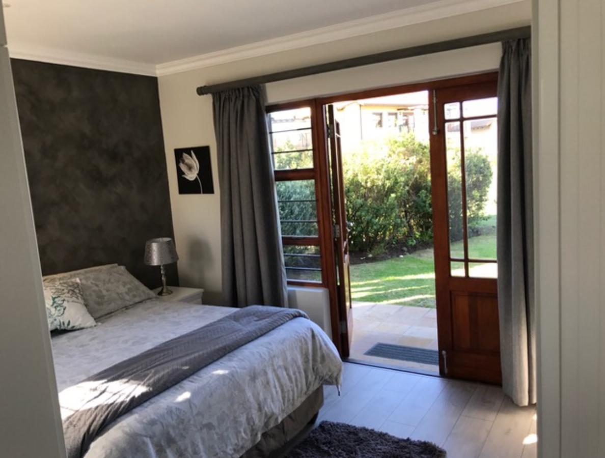 Whale Rock Gardens Apartment Plettenberg Bay Ngoại thất bức ảnh